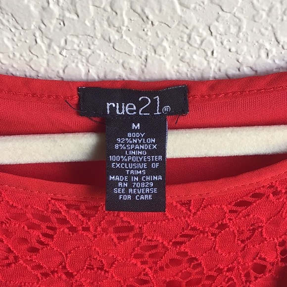 Rue21 red halter dress floral lace with lining - Picture 3 of 4